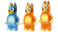 LEGO® Bluey: Bluey og familiens biltur til stranden 11202