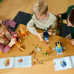 LEGO® Bluey Bygg Bluey-familien 11217