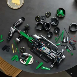 LEGO® Technic Aston Martin Aramco AMR25 F1®-bil 42240
