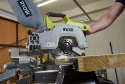 Ryobi ONE+ R18MS216-0 kapp- og gjærsag u/batteri